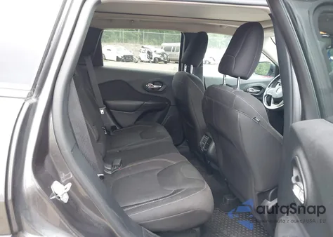 2016 Jeep Cherokee Latitude из США, поврежденный, VIN 1C4PJMCB7GW130591